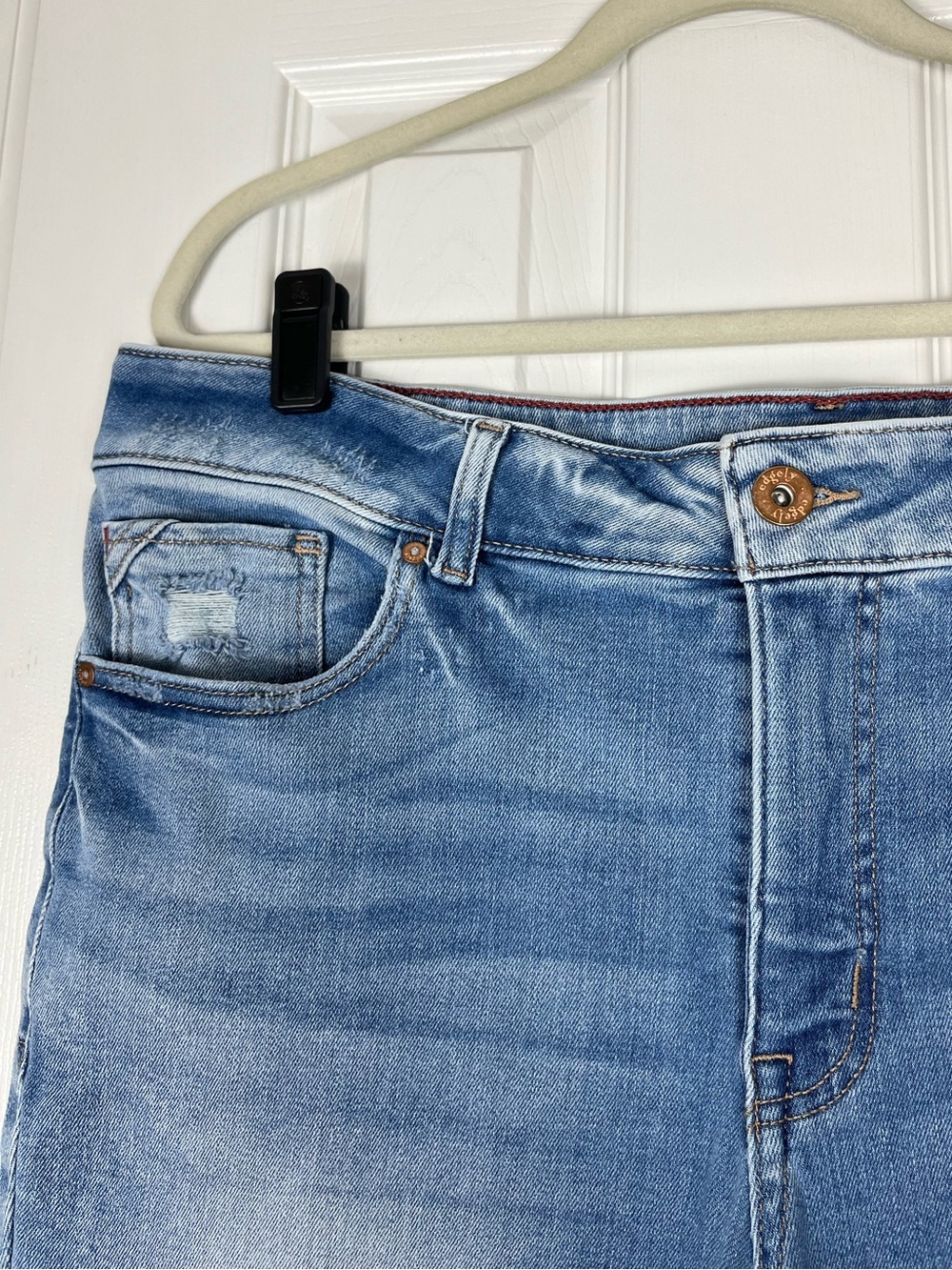 Edgely High Rise Super Skinny Distressed Denim Jeans Sz 20W Stretch Denim - Picture 2 of 8